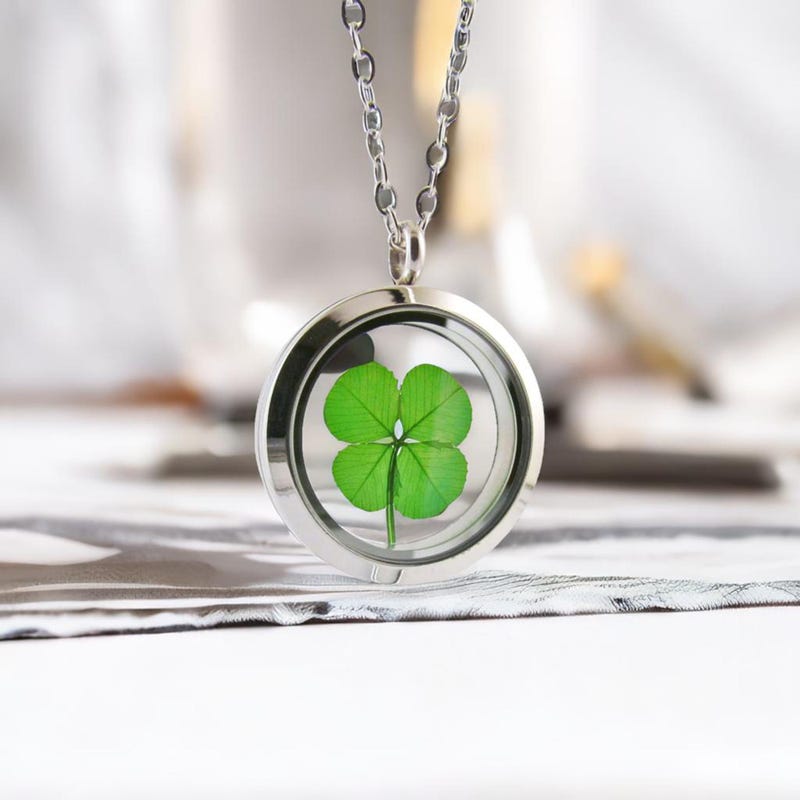 Real Four Leaf Clover Necklace - Etsy