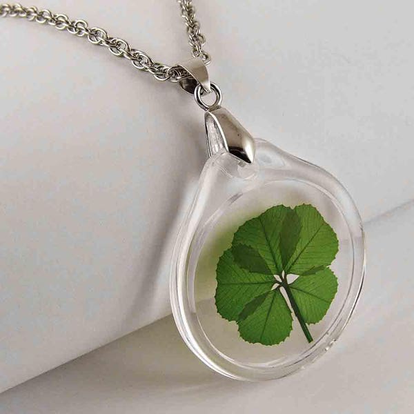 Acrylic Charm Pendant Necklace with a Real Genuine Five Leaf Clover - AN-5J