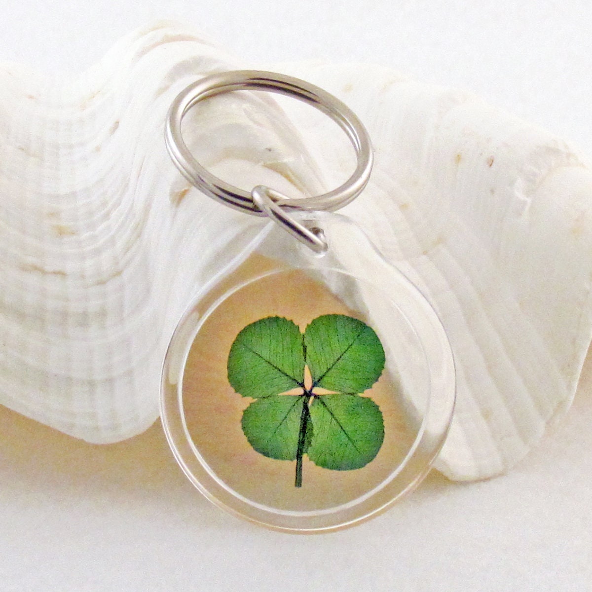 Four leaf clover keychain best sale