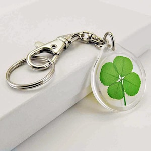 Genuine Four Leaf Clover Good Luck Charm Trigger Snap Keychain  - AK-4J