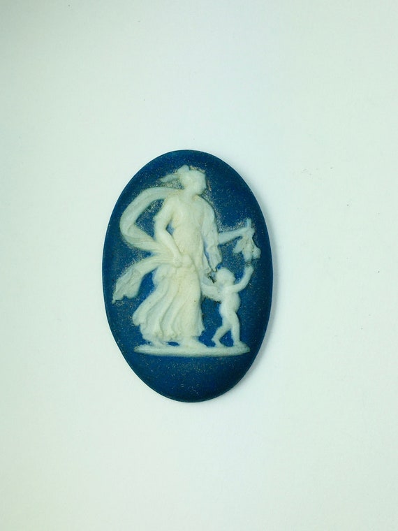 Large 48 x 26mm Antique Wedgwood Cameo, Loose Wedg