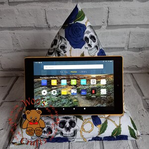 Skulls and Roses Tablet Pillow Stand: Blue & White Cotton Bean Bag