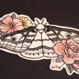 Moth patch, butterfly patch, dire bloom patch, Butterfly embroidered patch, Sew on butterfly patch, iron on moth patch, Flower patch, Moths