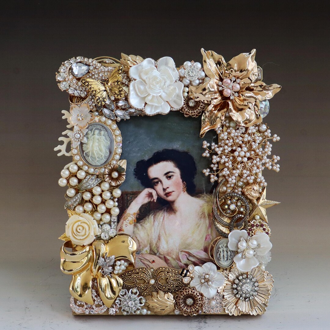 Gamour Frame Jeweled Picture Frame