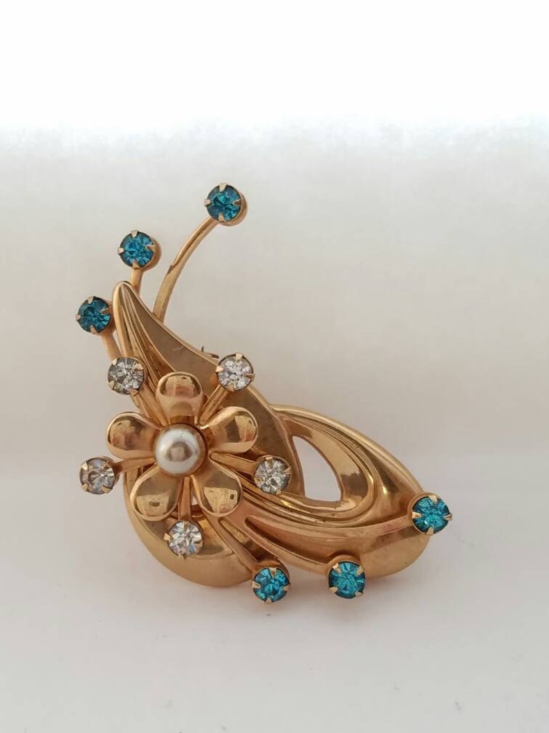 Brooch, Rhinestone Brooch, Floral Pin, Bouquet Brooch, Spray Brooch, Bridal Jewelry, Blue Stones, Flower Accessory, 1950's, Gold Metal Pin image 1