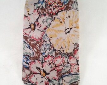 Silk Tie, Necktie, Shinawatra Tie, Silk Mens Tie, Floral Design Necktie, Stylized Flora Pattern, Mens Fashion