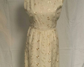 Vintage Dress, Dress, Cocktail Wiggle Dress, Embroidered Dress, Winter White, Champagne Floral, Small Medium, Bride Dress, 1960s Dress