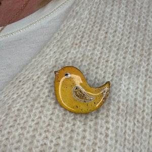 Yellow canary bird brooch image 3