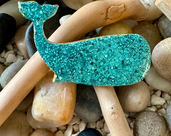 Turquoise glitter whale brooch in polymer clay