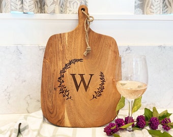 Personalized Cutting Board, Bridal Shower Gift, Housewarming Gift, Anniversary Gift, Wedding Gift, Gift For Mom, Gift For Couples