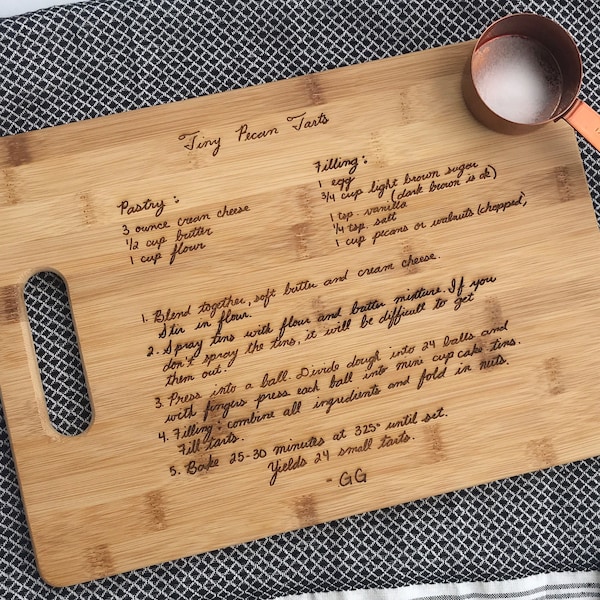 Recipe Cutting Board, Grandma's Handwritten Recipe, Personalized Cutting Board, Grandma Gift, Gift for Mom, Christmas Gift, Mothers Day Gift