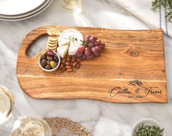 Personalized Cutting Board Wedding Gift, Custom Chopping Board, Charcuterie Board, Housewarming Gift, Mother's Day, Gift For Her Birthday