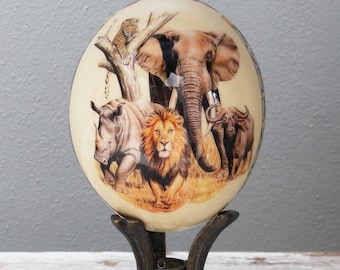 Decoupage Big 5 ostrich egg: this ostrich eggshell piece has been transformed by skilful decoupage depicting Africa&#39;s magnificent Big 5
