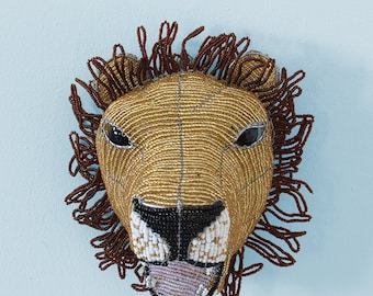 African lion wallpiece in beads and wire: The fearsome African lion is portrayed in this lustrous beaded and wire-framed wall piece