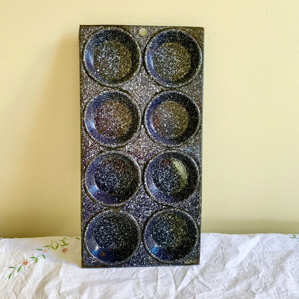 Vintage Purple - Gray Graniteware Enamelware Muffin Pan with 8 Wells - Rare!