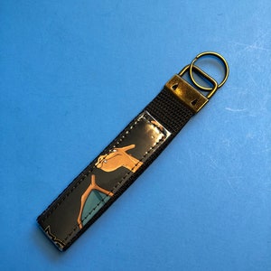 Upcycled Glurak Schlüsselanhänger