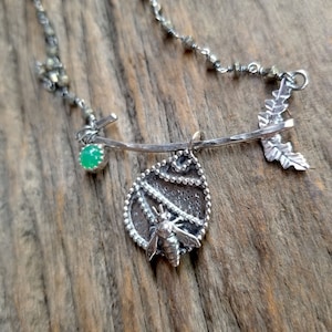 Bienenkorb-Halskette mit Chrysopras, Statement-Halskette, Honigbienen-Schmuck, Naturschmuck, Imker, Rettet die Bienen, Bienenkorb