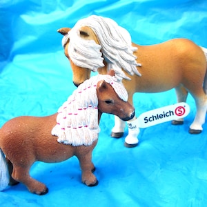 Schleich Miniature Palomino Pony With Braded Mane Mini Horse