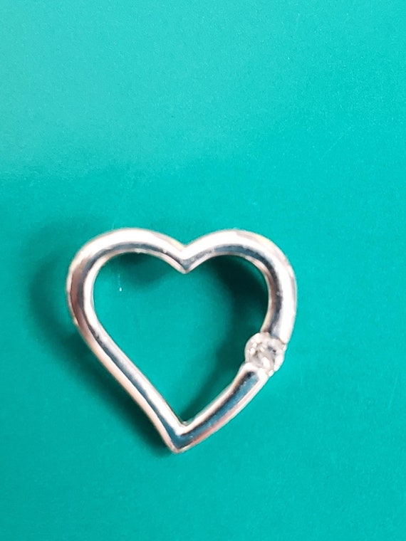 Helzberg Heart with diamond pendant