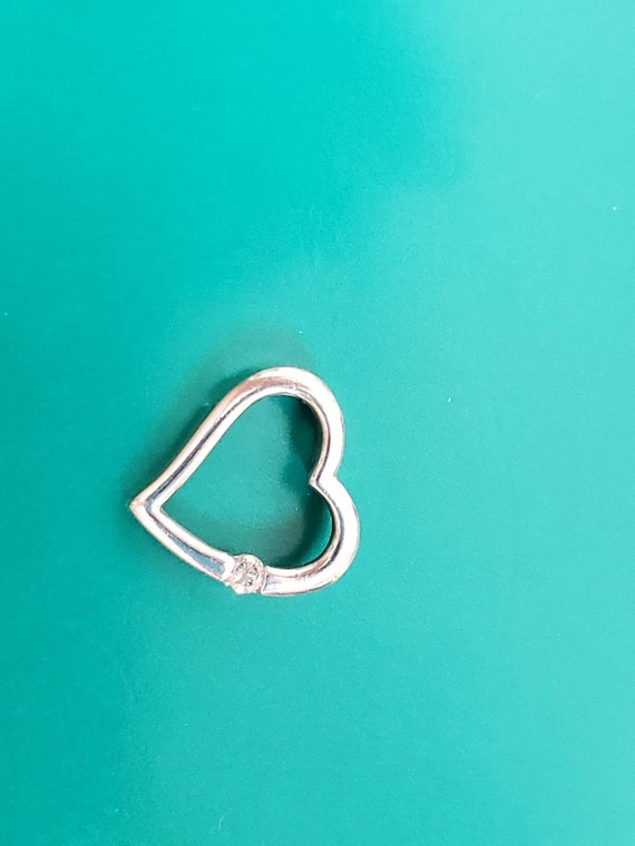 Helzberg Heart with diamond pendant - image 4