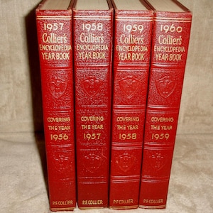 Collier Encyclopedia - Etsy