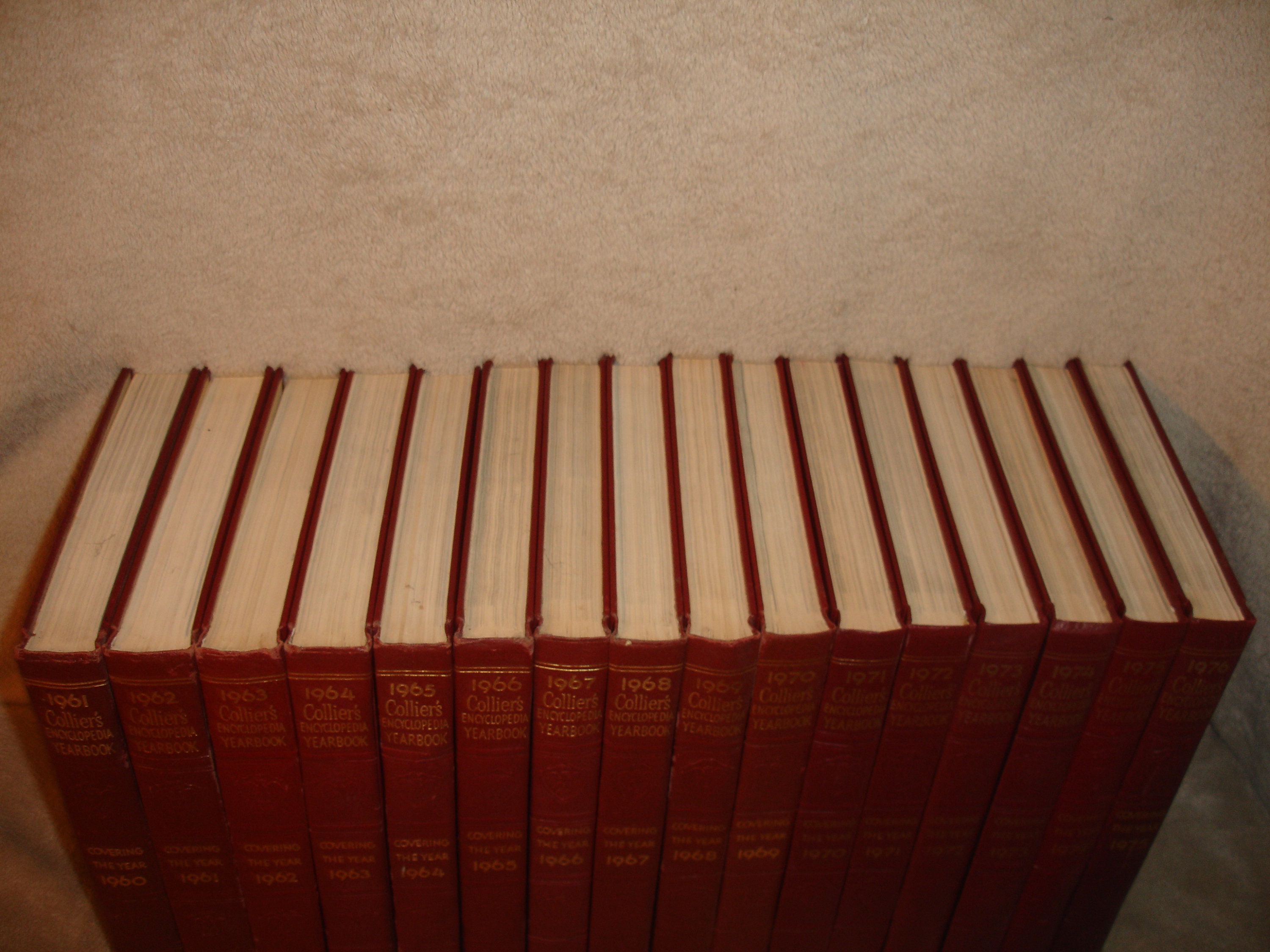 Lot - Vintage Collier's Encyclopedia Reference Books