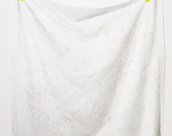nani IRO 2021 Lei nani ~ D White ~ Double Gauze Cotton Fabrics ~ Kokka Japanese Fabric ~ Flora fabrics ~ Apparel Fabrics ~ half yard