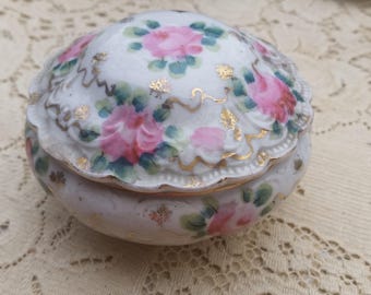 VINTAGE Rose trinket box