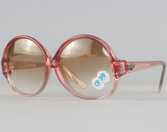 70s Vintage Sunglasses | Big Red Frames | Oversized Glasses | 1970s Deadstock Eyewear - WOF 1070 Red