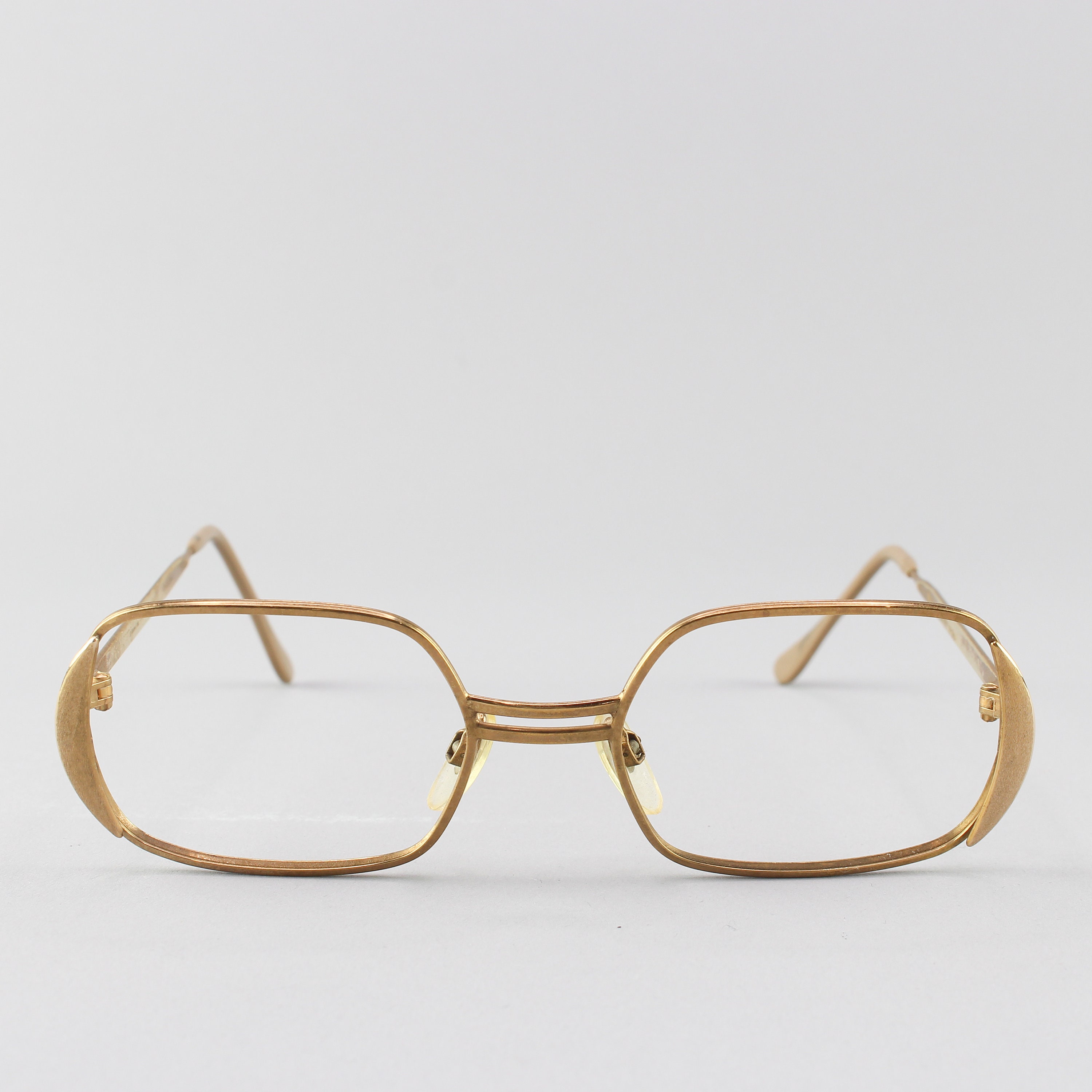 eyeglass