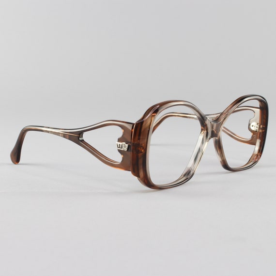 Thong oral vintage glasses
