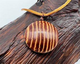 Cabochon Longleaf Heartwood Necklace: Fall Special