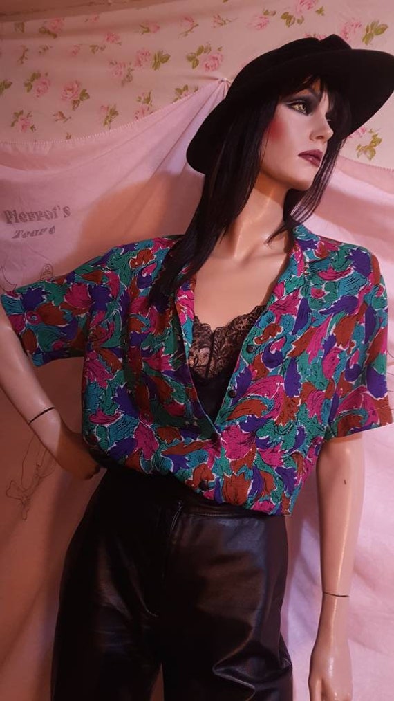 Totally 80/'s Button-up Top
