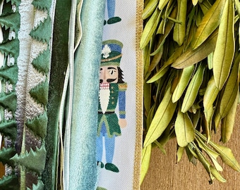 A Nutcracker Christmas Ribbon Bundle with a Clip