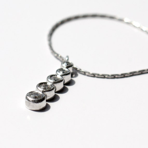 Collier En Or Blanc K18 (18 Carats) Avec Diamant - Poids 5.0g - Pour Femme - Occasion