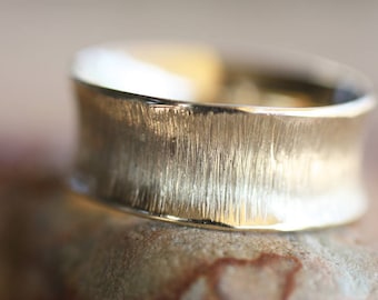 Yellow Gold K14 Textured Wedding Ring, Hammered Personalised ring, Custom made Engraved ring