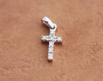 K18 White Gold Diamond Cross Pendant: Handmade Religious Jewelry