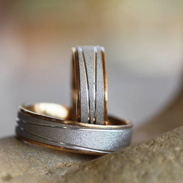 Vintage wedding ring set, Engagement gold textured ring, Gold 14K Diamonds ring, Personalized Engraved jewerly, Matching wedding rings