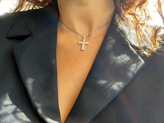 Cross Necklace Charm in 14K Gold | Zales