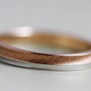 Mens hammered ring, Gold Wedding band, Textured gold ring, Personalized ring, Anniversary ring, Man&#39;s textured ring, Woman&#39;s handmade ring