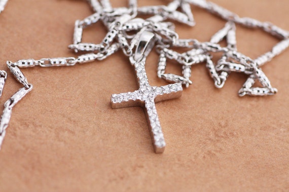 Pendentif Croix En Or Blanc 18kt Avec Diamants, Onyx Et Corail - Fabriqué En Italie