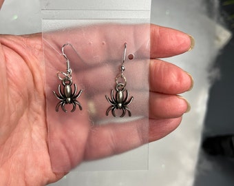 Creepy crawler spider fun, halloween earrings, spider jewelry