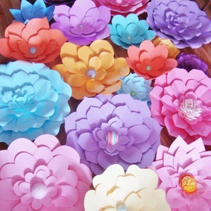 Large Paper Flower Wall for Wedding Backdrop DIY Party Backdrop Decorations Event Flower Display Set of 30 Multicolour