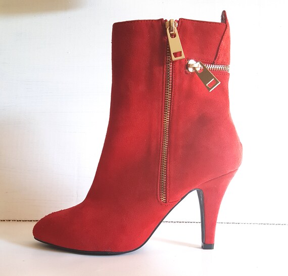 Red Suede Mini Kinky Boots - image 2