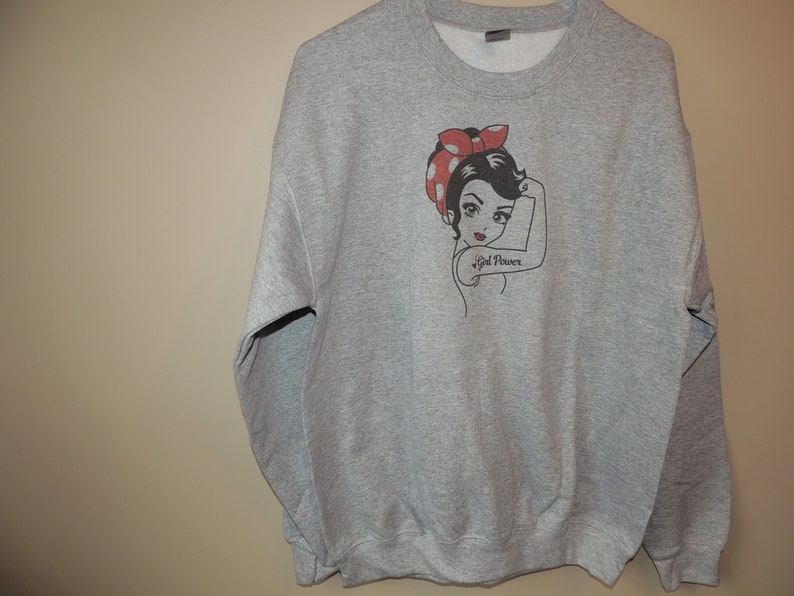 Modern Rosie the Riviter with Girl Power on it! XXL Long Grey Hooded Sweatshirt