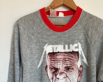 vintage sweatshirt- Metallica Sandman print- Super worn in small size