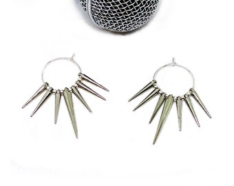 KOOP 2 KRIJG 3E GRATIS Zilveren Spike Hoop Oorbellen / Dangle Spike Hoop Oorbellen / Spike Oorbellen / Rock / Goth / Punk / Edgy Statement Oorbellen