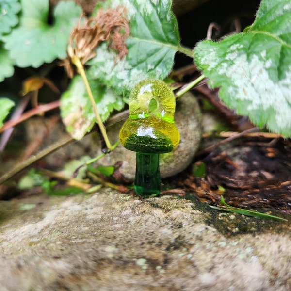 Glassadazical Trippy full figure mushroom pendant