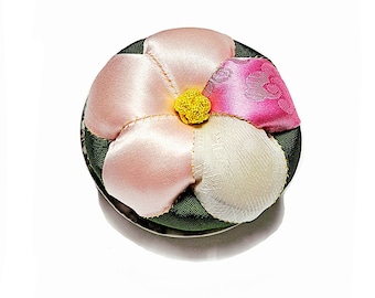 Korean Traditional Flower Shape Silk 100% Sewing Quilting Vintage Plate Pincushion