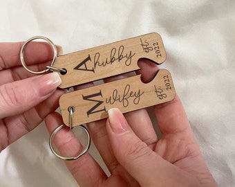 Hubby & Wifey Keyring Pair, Personalised Keychain for Mr and Mrs with Initials and Date